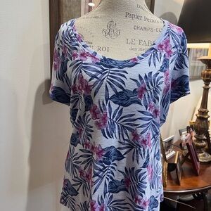 Tommy Bahama Floral/Leaf Print T-shirt Size L